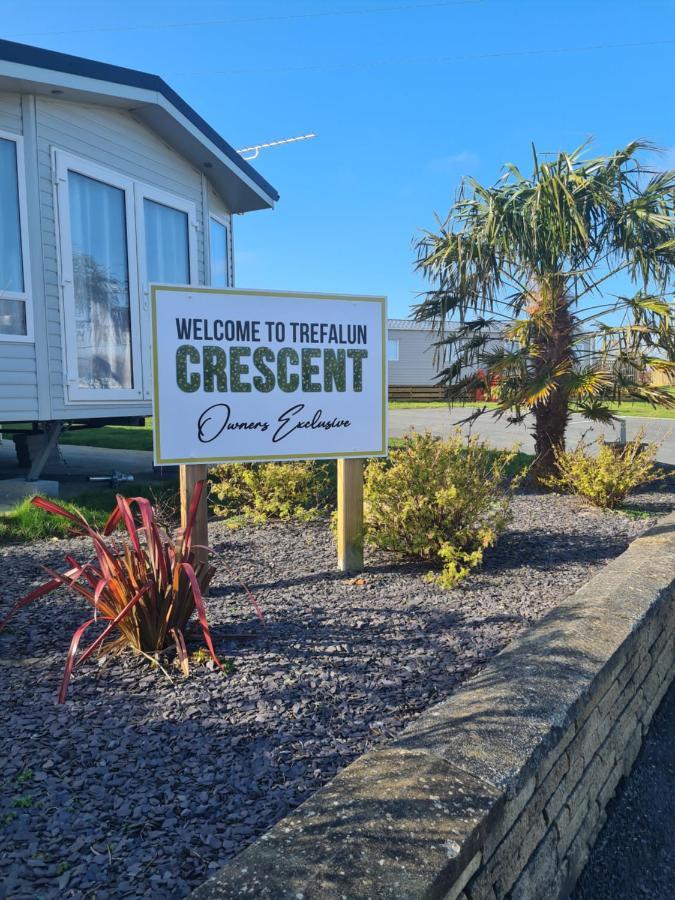 Beautiful 2 Bedroom Caravan, Holiday Park Tenby Saint Florence Exterior photo